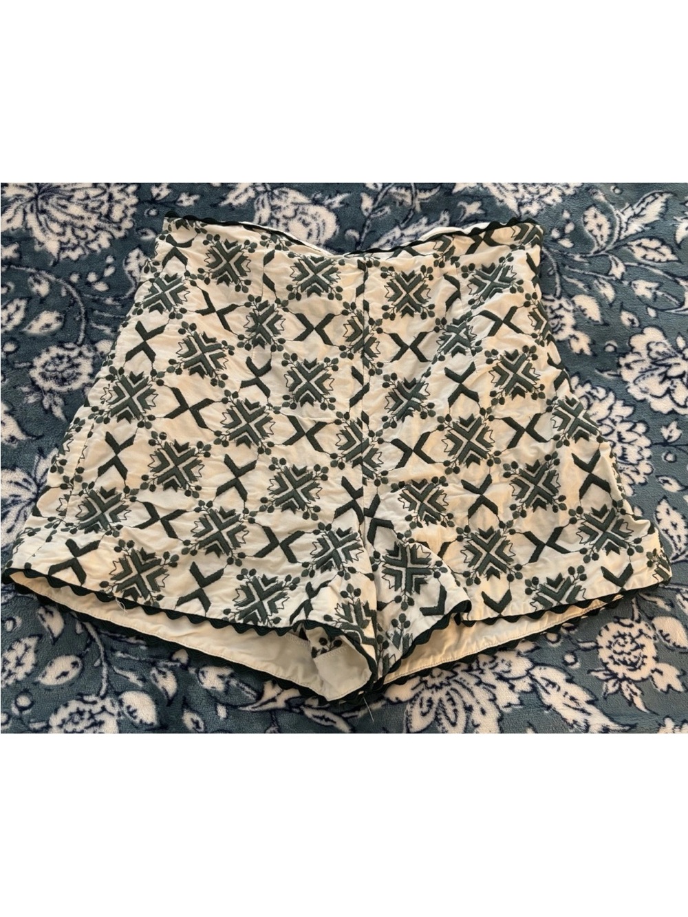 Zara High Waist Embroidered Shorts in Cream and Dark Green